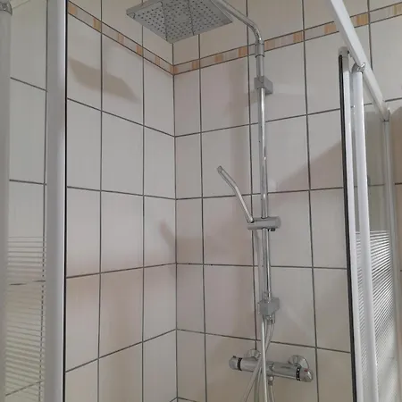 Cosy 15 M2 Au Fond Du Jardin