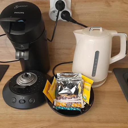 Cosy 15 M2 Au Fond Du Jardin شقة